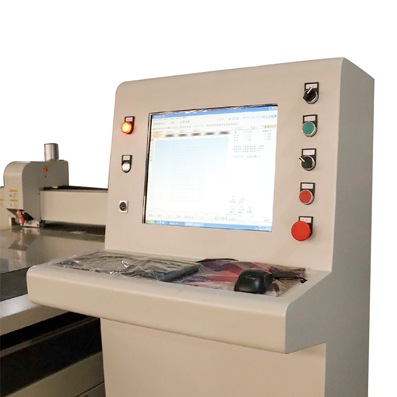 異型玻璃切割機(jī)與普通玻璃切割機(jī)有何不同? 異型玻璃切割機(jī)與普通玻璃切割機(jī)有何不同?